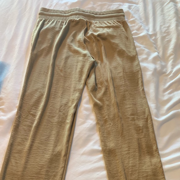 BCBG JOGGERS - Picture 6 of 6